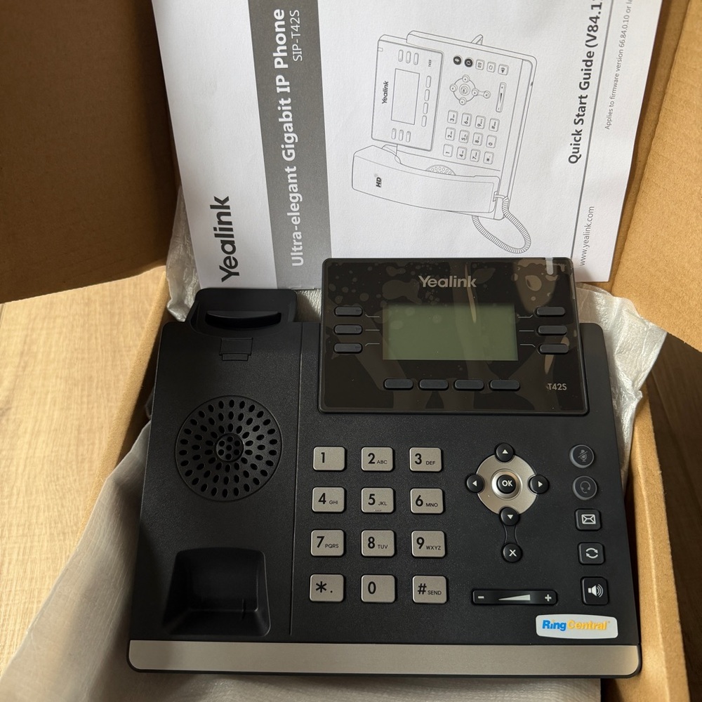 NEW IN BOX Yealink SIP-T42S Ultra Elegant Gigabit‎ IP Phone Speakerphone
